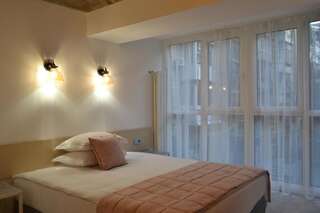 Отель StanGret Hotel Киев Улучшенный двухместный номер с 1 кроватью-1